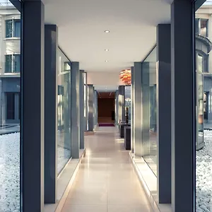 4* فندق ميركيور سنتر ميدي